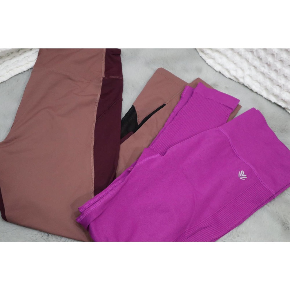 2 pairs of leggings size L VS Pink and Forever21